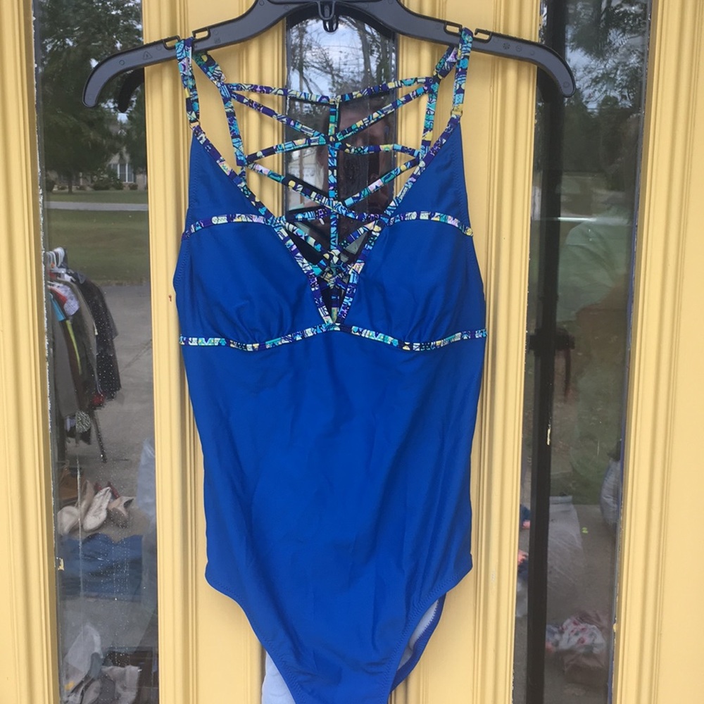 Jessica Simpson one piece swimsuit